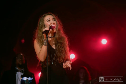 Lauren Daigle Issues Warning To Fans